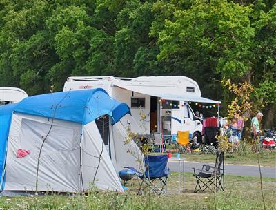 pitches tents campers la baule